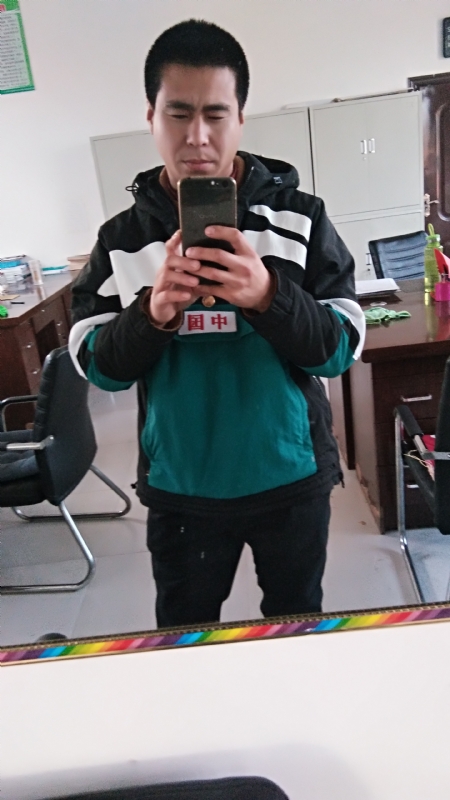 大灰狼好吃的第一张照片--伊通父母相亲团
